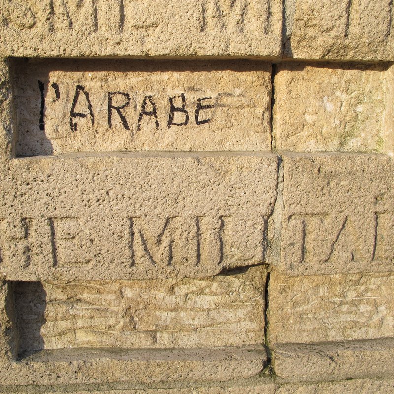 tag-esclavagisme-vandalisme