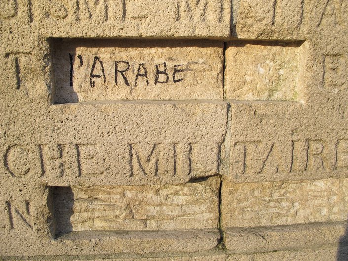 tag-esclavagisme-vandalisme